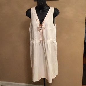 NEW CELEBRITY PINK CREAM SLEEVELESS DRESS